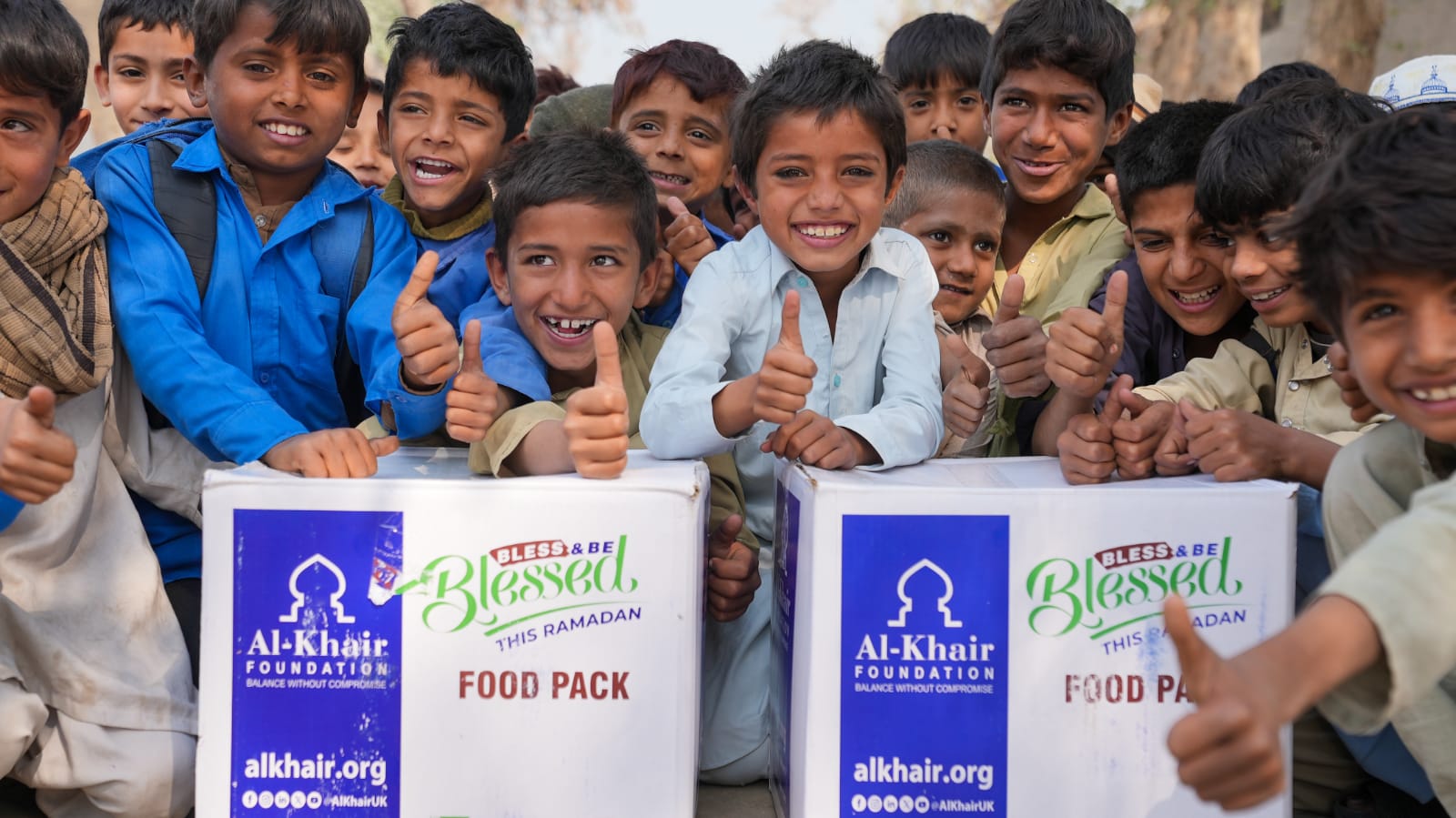 عندما يصل الخير مع رمضان: قصص إنسانية خلف الطرود الغذائية في باكستان