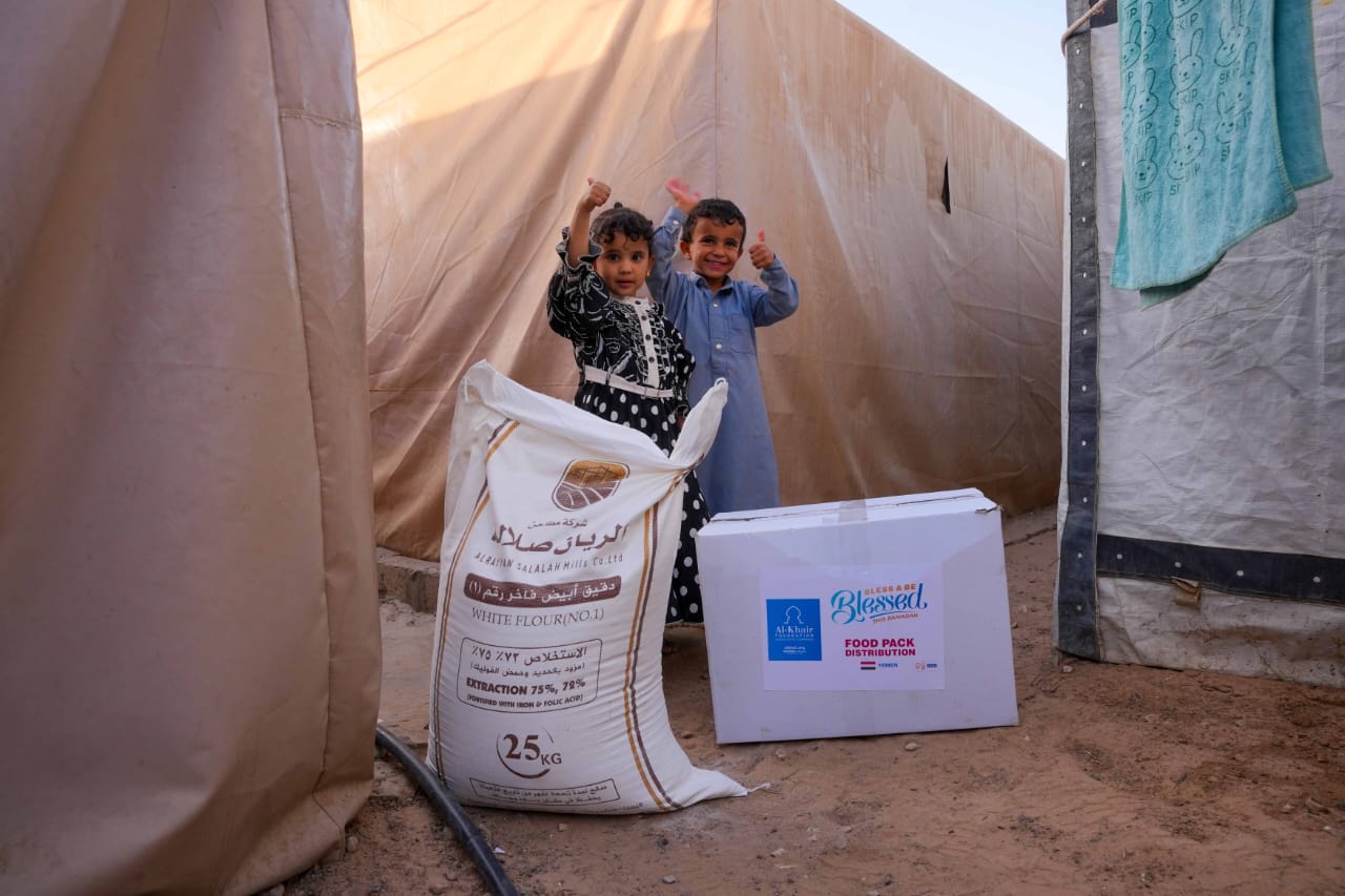 اليمن.. رمضان يُرى في وجوه الأطفال مع وصول سلال الخير