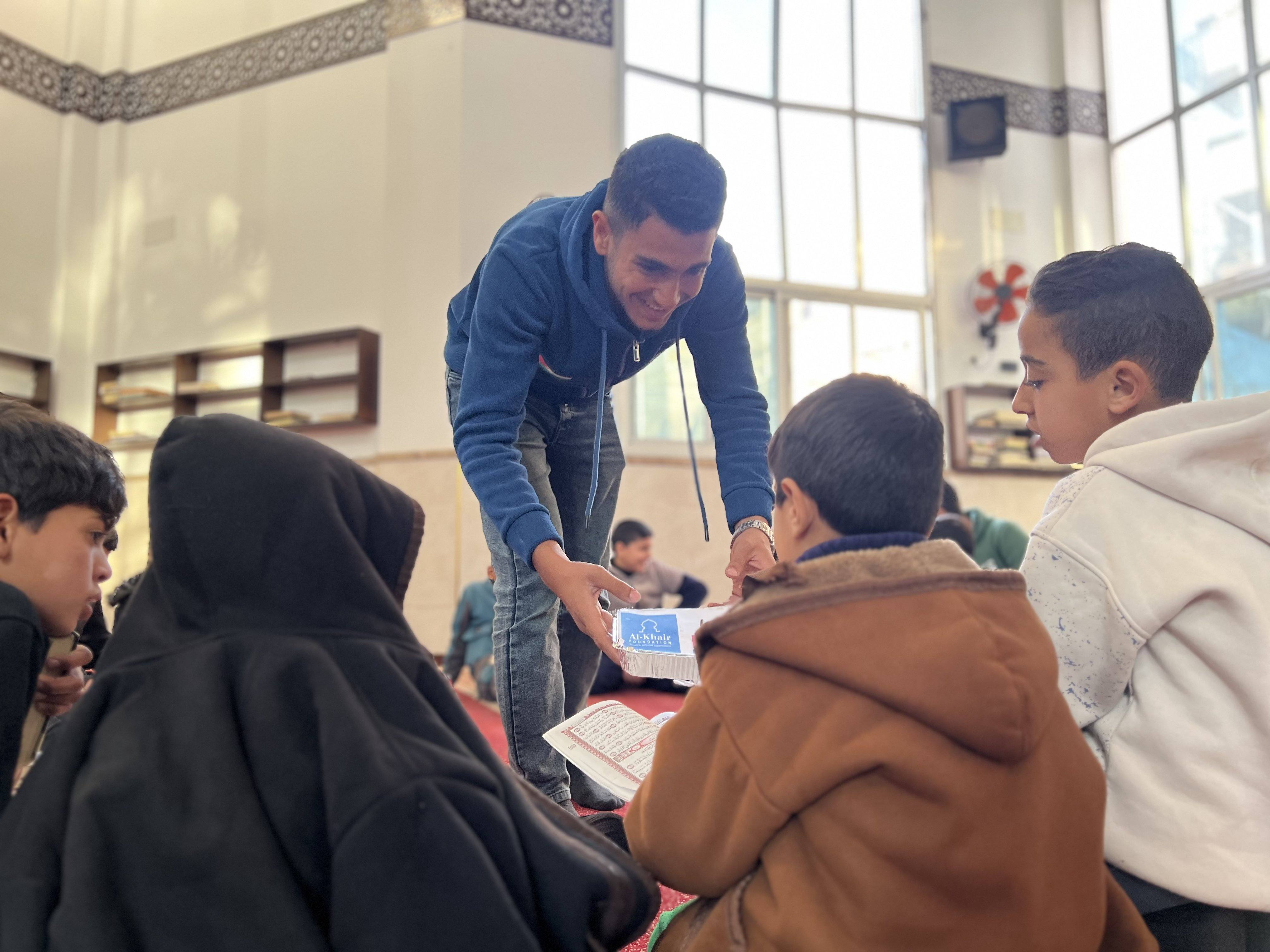 إفطار أهل القرآن: لحظات بركة ودعاء في غزة